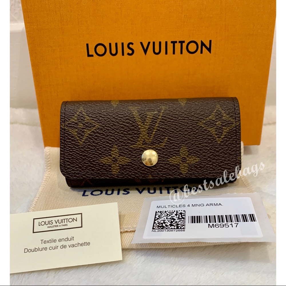 NEW 2020 Auth Monogram 4 Key Ring Holder Pouch